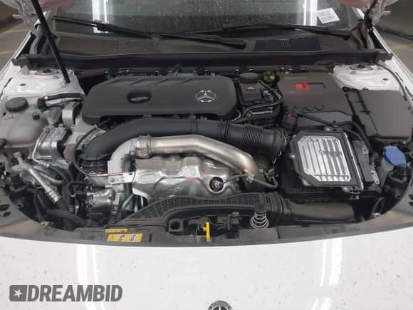 2025 Mercedes-Benz CLA 250 с VIN W1K5J4GB4SN481027, выставлен на аукционе IAAI как лот 40772342 с пробегом 533 миль миль и . История ставок и продаж доступна на DreamBid. Изображение 10.