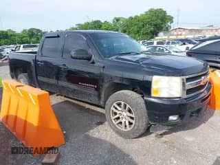2009 Chevrolet Silverado 1500 LTZ z VIN 3GCEK33M59G137704, wystawiony jako IAAI lot #42457744 z przebiegiem 300 400 mil mil oraz . Historia ofert i sprzedaży dostępna na DreamBid. Obrazek 1.
