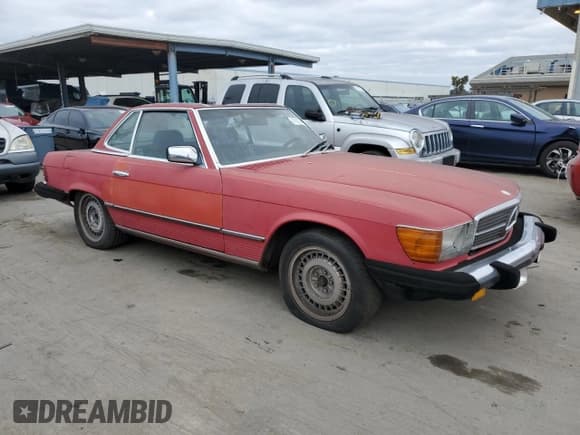 ✅ 1984 Mercedes-Benz 380 SL • VIN: WDBBA45A7EA007073 • Lot: 43250715. Listed on Copart with 149,728 mi. Free auction sales archive from the USA and detailed vehicle history report at DreamBid. Image 4.