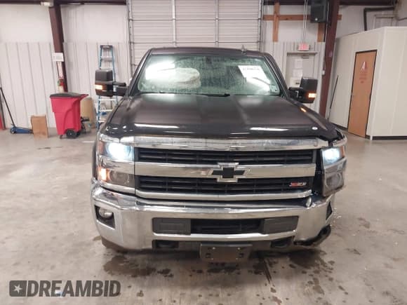 ✅ 2015 Chevrolet Silverado 2500HD LT • VIN: 1GC1KVEG1FF667893 • Lot: 42190250. Wystawiony na IAAI z przebiegiem 216 407 mil. Bezpłatny archiwum sprzedaży aukcyjnych z USA i szczegółowy raport historii pojazdu na DreamBid. Zdjęcie 13.