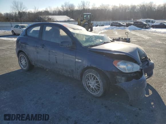 ✅ 2011 Hyundai Accent GS • VIN: KMHCM3AC9BU197642 • Лот: 42060555. Опубликован ранее на Copart с пробегом 110 502 миль. Бесплатный доступ к архиву аукционных продаж из США и подробный отчёт об истории автомобиля на DreamBid. Изображение 4.