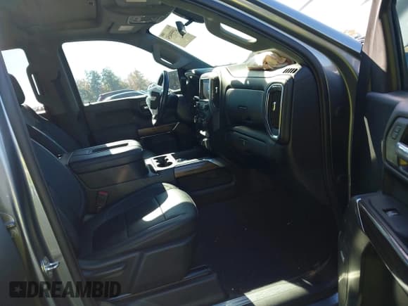 ✅ 2021 Chevrolet Silverado 1500 LT Trail Boss • VIN: 1GCPYFEL4MZ260285 • Lot: 43559454. Wystawiony na IAAI z przebiegiem 89 699 mil. Bezpłatny archiwum sprzedaży aukcyjnych z USA i szczegółowy raport historii pojazdu na DreamBid. Zdjęcie 5.