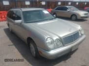 ✅ 1999 Mercedes-Benz E 320 • VIN: WDBJH82F8XX022566 • Lot: 42187792. Listed on IAAI with 217,930 mi. Free auction sales archive from the USA and detailed vehicle history report at DreamBid. Image 6.