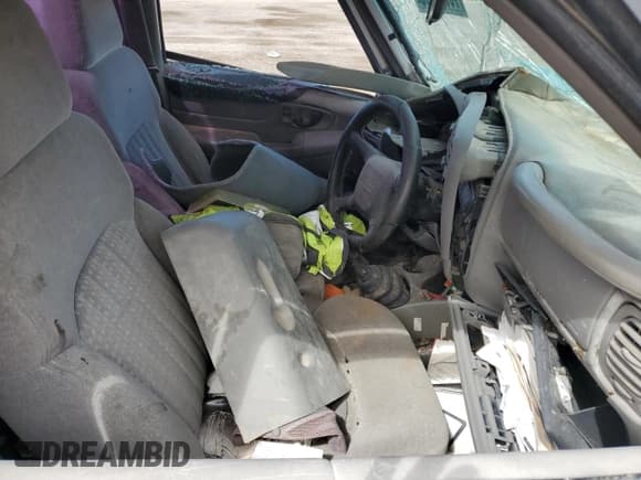 ✅ 2000 Isuzu Hombre S • VIN: 1GGCS1443Y8704229 • Lot: 70904805. Wystawiony na Copart z przebiegiem Nie podano. Bezpłatny archiwum sprzedaży aukcyjnych z USA i szczegółowy raport historii pojazdu na DreamBid. Zdjęcie 7.