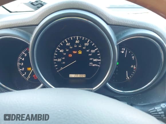 ✅ 2005 Lexus RX 330 • VIN: 2T2HA31U45C055868 • Лот: 43401953. Опубликован ранее на IAAI с пробегом 291 984 миль. Бесплатный доступ к архиву аукционных продаж из США и подробный отчёт об истории автомобиля на DreamBid. Изображение 7.