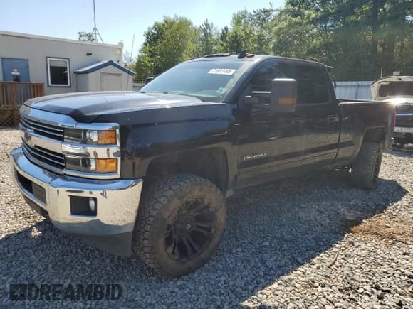 ✅ 2015 Chevrolet Silverado 2500HD LT • VIN: 1GC2KVEG8FZ506380 • Lot: 71602495. Wystawiony na Copart z przebiegiem 202 047 mil. Bezpłatny archiwum sprzedaży aukcyjnych z USA i szczegółowy raport historii pojazdu na DreamBid. Zdjęcie 1.