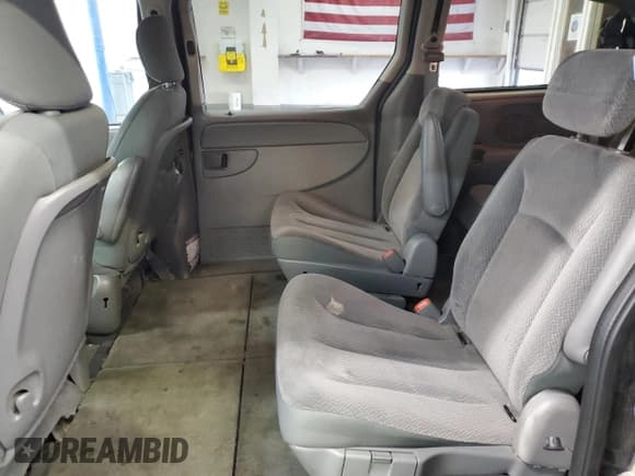 ✅ 2005 Dodge Caravan SXT • VIN: 2D4GP44L45R404697 • Лот: 90909455. Опубликован ранее на Copart с пробегом 147 702 миль. Бесплатный доступ к архиву аукционных продаж из США и подробный отчёт об истории автомобиля на DreamBid. Изображение 11.