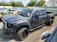 ✅ 2010 GMC Sierra 2500HD SLE • VIN: 1GT4K0B60AF116214 • Лот: 56169035. Опубликован ранее на Copart с пробегом 201 036 миль. Бесплатный доступ к архиву аукционных продаж из США и подробный отчёт об истории автомобиля на DreamBid. Изображение 1.