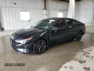 ✅ 2021 Hyundai Elantra SEL • VIN: KMHLM4AG7MU141243 • Lot: 70654955. Listed on Copart with 77,912 mi. Free auction sales archive from the USA and detailed vehicle history report at DreamBid. Image 1.