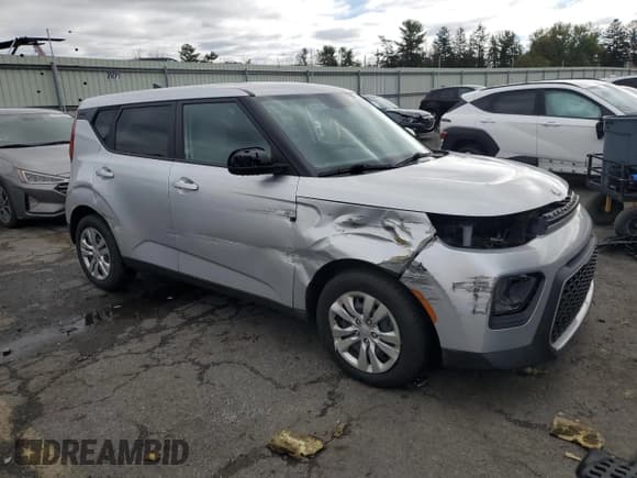 ✅ 2021 Kia Soul LX • VIN: KNDJ23AU6M7758486 • Lot: 82438685. Listed on Copart with 36,183 mi. Free auction sales archive from the USA and detailed vehicle history report at DreamBid. Image 4.