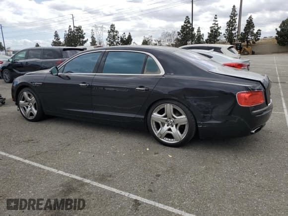 ✅ 2014 Bentley Flying Spur • VIN: SCBEC9ZA9EC096135 • Лот: 56348915. Опубликован ранее на Copart с пробегом 40 035 миль. Бесплатный доступ к архиву аукционных продаж из США и подробный отчёт об истории автомобиля на DreamBid. Изображение 2.