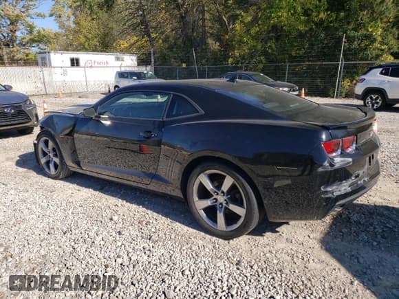 ✅ 2011 Chevrolet Camaro 2LT • VIN: 2G1FC1ED0B9195232 • Lot: 82398025. Listed on Copart with 122,707 mi. Free auction sales archive from the USA and detailed vehicle history report at DreamBid. Image 2.