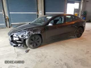 ✅ 2024 Tesla Model 3 • VIN: 5YJ3E1EA7RF785752 • Lot: 87461925. Wystawiony na Copart z przebiegiem 18 662 mil. Bezpłatny archiwum sprzedaży aukcyjnych z USA i szczegółowy raport historii pojazdu na DreamBid. Zdjęcie 1.