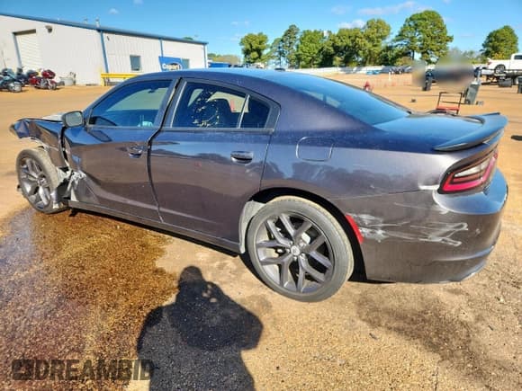✅ 2020 Dodge Charger SXT • VIN: 2C3CDXBG4LH102443 • Lot: 90439715. Listed on Copart with 61,867 mi. Free auction sales archive from the USA and detailed vehicle history report at DreamBid. Image 2.