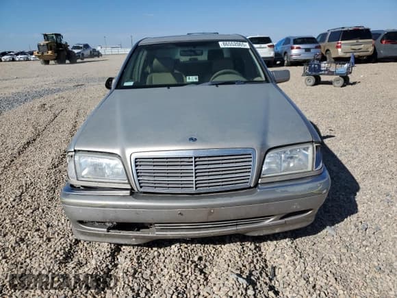 ✅ 1999 Mercedes-Benz C 230/260/280/320 • VIN: WDBHA24GXXA771569 • Lot: 86552065. Wystawiony na Copart z przebiegiem 156 694 mil. Bezpłatny archiwum sprzedaży aukcyjnych z USA i szczegółowy raport historii pojazdu na DreamBid. Zdjęcie 5.