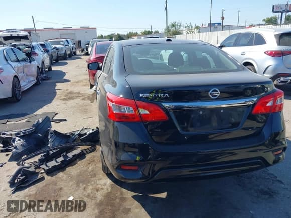 ✅ 2017 Nissan Sentra S • VIN: 3N1AB7AP4HY282733 • Лот: 43464605. Опубликован ранее на IAAI с пробегом 125 438 миль. Бесплатный доступ к архиву аукционных продаж из США и подробный отчёт об истории автомобиля на DreamBid. Изображение 3.
