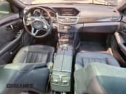 ✅ 2013 Mercedes-Benz E 550 Sport • VIN: WDDHF9BB5DA738287 • Лот: 63845775. Опубликован ранее на Copart с пробегом 139 754 миль. Бесплатный доступ к архиву аукционных продаж из США и подробный отчёт об истории автомобиля на DreamBid. Изображение 8.