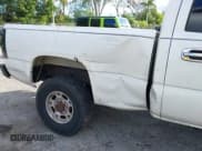 ✅ 2004 Chevrolet Silverado 2500HD LS • VIN: 1GCHC23284F256117 • Lot: 43453043. Wystawiony na IAAI z przebiegiem 327 650 mil. Bezpłatny archiwum sprzedaży aukcyjnych z USA i szczegółowy raport historii pojazdu na DreamBid. Zdjęcie 6.