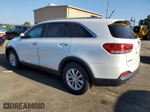 ✅ 2017 Kia Sorento LX • VIN: 5XYPGDA54HG220193 • Lot: 70211065. Listed on Copart with 131,049 mi. Free auction sales archive from the USA and detailed vehicle history report at DreamBid. Image 2.