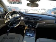 ✅ 2017 Audi A7 • VIN: WAU22BFC6HN015341 • Lot: 71719512. Wystawiony na Copart z przebiegiem 67 253 mil. Bezpłatny archiwum sprzedaży aukcyjnych z USA i szczegółowy raport historii pojazdu na DreamBid. Zdjęcie 8.