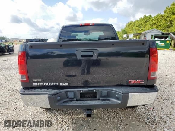 ✅ 2011 GMC Sierra 1500 SLE • VIN: 1GTR1VE02BZ366762 • Lot: 64434005. Wystawiony na Copart z przebiegiem 80 025 mil. Bezpłatny archiwum sprzedaży aukcyjnych z USA i szczegółowy raport historii pojazdu na DreamBid. Zdjęcie 6.