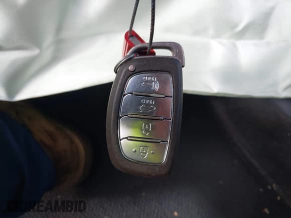 ✅ 2019 Hyundai Ioniq Blue • VIN: KMHC65LC3KU116945 • Lot: 43250887. Wystawiony na IAAI z przebiegiem 104 193 mil. Bezpłatny archiwum sprzedaży aukcyjnych z USA i szczegółowy raport historii pojazdu na DreamBid. Zdjęcie 11.