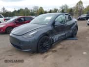 ✅ 2022 Tesla Model Y Performance • VIN: 7SAYGDEFXNF495516 • Lot: 43428326. Listed on IAAI with 33,075 mi. Free auction sales archive from the USA and detailed vehicle history report at DreamBid. Image 2.