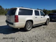 ✅ 2008 Chevrolet Suburban Commercial • VIN: 1GNFC16018R209521 • Lot: 76571044. Wystawiony na Copart z przebiegiem 251 229 mil. Bezpłatny archiwum sprzedaży aukcyjnych z USA i szczegółowy raport historii pojazdu na DreamBid. Zdjęcie 3.