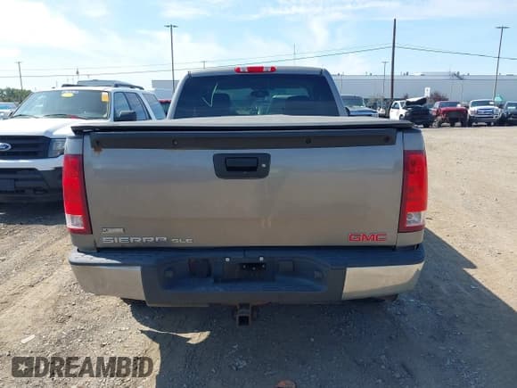 ✅ 2012 GMC Sierra 1500 SLE • VIN: 1GTR2VE71CZ254322 • Lot: 43155251. Wystawiony na IAAI z przebiegiem 245 312 mil. Bezpłatny archiwum sprzedaży aukcyjnych z USA i szczegółowy raport historii pojazdu na DreamBid. Zdjęcie 16.