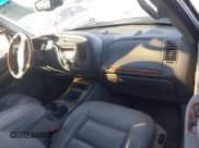 ✅ 2000 Lincoln Navigator • VIN: 5LMEU27A2YLJ32507 • Лот: 40752754. Опубликован ранее на IAAI с пробегом Не указан. Бесплатный доступ к архиву аукционных продаж из США и подробный отчёт об истории автомобиля на DreamBid. Изображение 5.