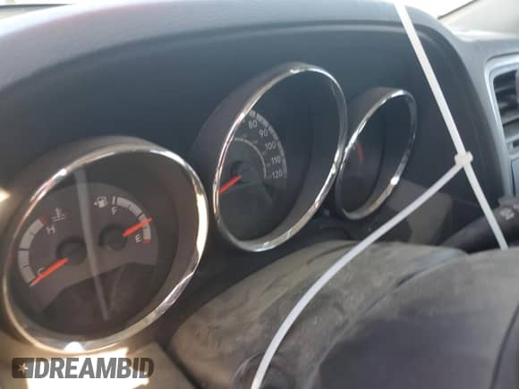 2010 Dodge Caliber SXT с VIN 1B3CB4HA5AD618955, выставлен на аукционе Copart как лот 81330035 с пробегом Не указан миль и Списание • Salvage title. История ставок и продаж доступна на DreamBid. Изображение 9.