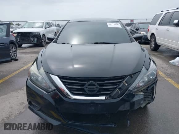 ✅ 2017 Nissan Altima SV • VIN: 1N4AL3AP4HC215163 • Lot: 41972238. Listed on IAAI with 147,627 mi. Free auction sales archive from the USA and detailed vehicle history report at DreamBid. Image 12.