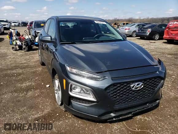 ✅ 2018 Hyundai Kona SE • VIN: KM8K1CAA6JU177317 • Lot: 46244543. Wystawiony na Copart z przebiegiem 54 151 mil mil. Skorzystaj z bezpłatnego archiwum sprzedaży aukcyjnych z USA i zobacz szczegółowy raport historii pojazdu na DreamBid. Zdjęcie 11.