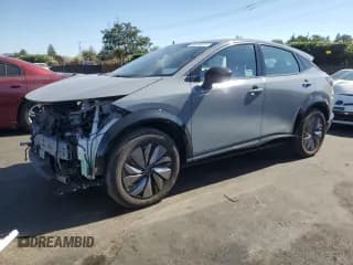 ✅ 2024 Nissan ARIYA Engage • VIN: JN1CF0BB3RM733680 • Lot: 68333315. Wystawiony na Copart z przebiegiem 5 645 mil. Bezpłatny archiwum sprzedaży aukcyjnych z USA i szczegółowy raport historii pojazdu na DreamBid. Zdjęcie 1.