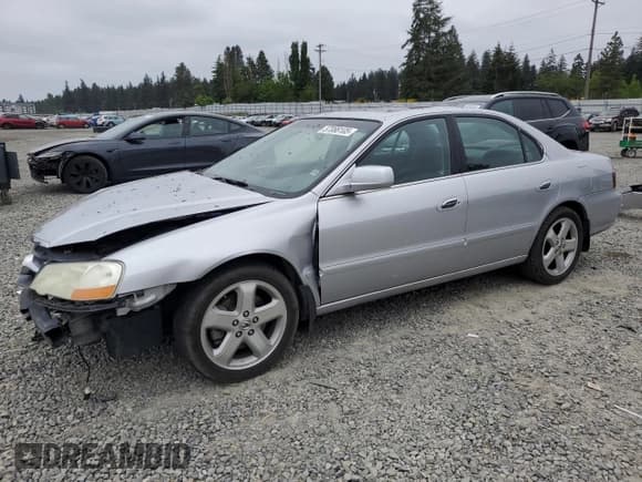 ✅ 2002 Acura TL Type S • VIN: 19UUA56902A058982 • Лот: 57088105. Опубликован ранее на Copart с пробегом 196 509 миль. Бесплатный доступ к архиву аукционных продаж из США и подробный отчёт об истории автомобиля на DreamBid. Изображение 1.