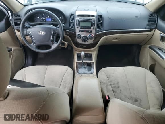 ✅ 2012 Hyundai Santa Fe GLS • VIN: 5XYZGDAB2CG151401 • Lot: 72714994. Listed on Copart with 123,518 mi. Free auction sales archive from the USA and detailed vehicle history report at DreamBid. Image 8.