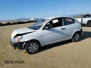 ✅ 2010 Hyundai Accent GS • VIN: KMHCM3AC4AU172405 • Лот: 42857345. Опубликован ранее на Copart с пробегом 108 081 миль. Бесплатный доступ к архиву аукционных продаж из США и подробный отчёт об истории автомобиля на DreamBid. Изображение 1.