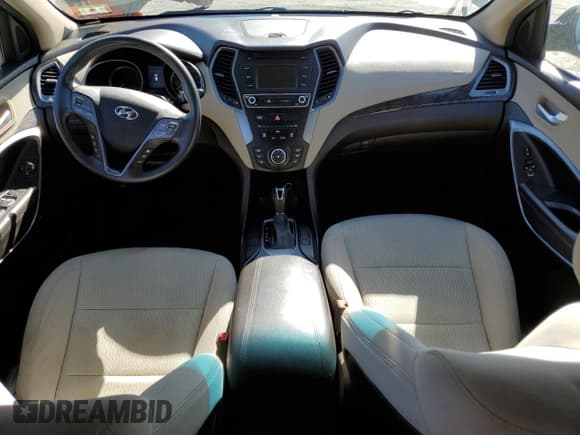 ✅ 2018 Hyundai Santa Fe 2.4L • VIN: 5XYZTDLB1JG514440 • Лот: 50703004. Опубликован ранее на Copart с пробегом 92 545 миль. Бесплатный доступ к архиву аукционных продаж из США и подробный отчёт об истории автомобиля на DreamBid. Изображение 8.