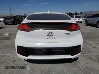 ✅ 2019 Hyundai Ioniq Blue • VIN: KMHC65LC8KU130906 • Lot: 47444155. Wystawiony na Copart z przebiegiem 89 868 mil. Bezpłatny archiwum sprzedaży aukcyjnych z USA i szczegółowy raport historii pojazdu na DreamBid. Zdjęcie 6.