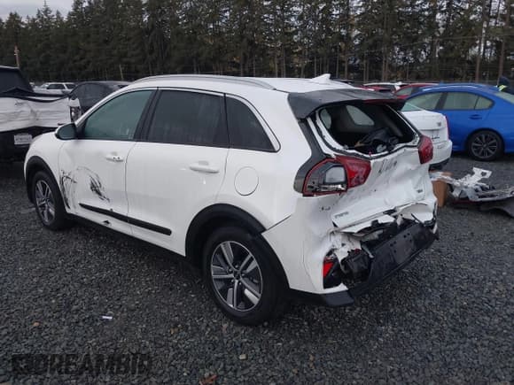 ✅ 2022 Kia Niro LXS • VIN: KNDCB3LC2N5542807 • Lot: 40733090. Wystawiony na IAAI z przebiegiem 28 791 mil. Bezpłatny archiwum sprzedaży aukcyjnych z USA i szczegółowy raport historii pojazdu na DreamBid. Zdjęcie 3.