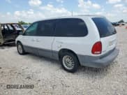 ✅ 1998 Dodge Caravan LE • VIN: 1B4GP54L0WB601480 • Lot: 61052765. Listed on Copart with 99,399 mi. Free auction sales archive from the USA and detailed vehicle history report at DreamBid. Image 2.