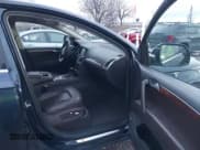 ✅ 2013 Audi Q7 S line Prestige • VIN: WA1DGAFE4DD013333 • Lot: 43911482. Listed on IAAI with 191,452 mi. Free auction sales archive from the USA and detailed vehicle history report at DreamBid. Image 5.