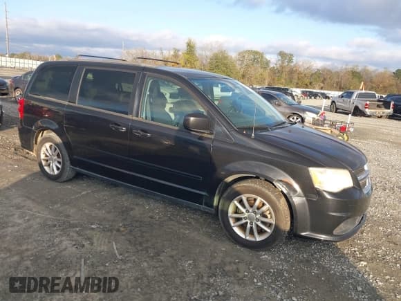 ✅ 2014 Dodge Grand Caravan SXT • VIN: 2C4RDGCG7ER322757 • Lot: 43885925. Listed on IAAI with 272,453 mi. Free auction sales archive from the USA and detailed vehicle history report at DreamBid. Image 1.