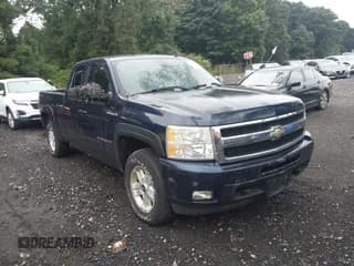 ✅ 2010 Chevrolet Silverado 1500 LTZ • VIN: 1GCSKTE30AZ268082 • Лот: 43037480. Опубликован ранее на IAAI с пробегом 182 060 миль. Бесплатный доступ к архиву аукционных продаж из США и подробный отчёт об истории автомобиля на DreamBid. Изображение 1.