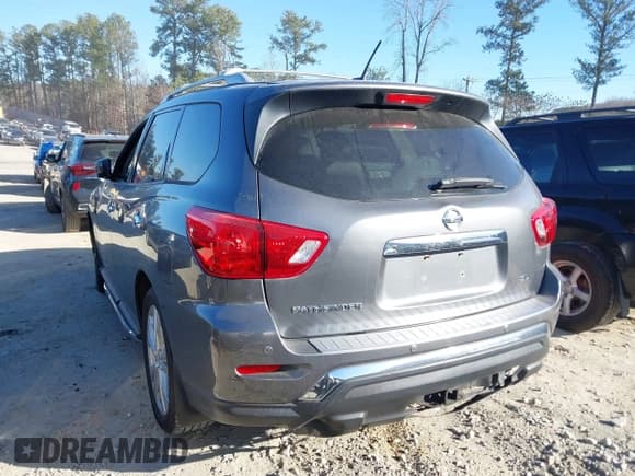 ✅ 2018 Nissan Pathfinder S • VIN: 5N1DR2MN6JC671225 • Lot: 43928021. Wystawiony na IAAI z przebiegiem 260 000 mil. Bezpłatny archiwum sprzedaży aukcyjnych z USA i szczegółowy raport historii pojazdu na DreamBid. Zdjęcie 3.