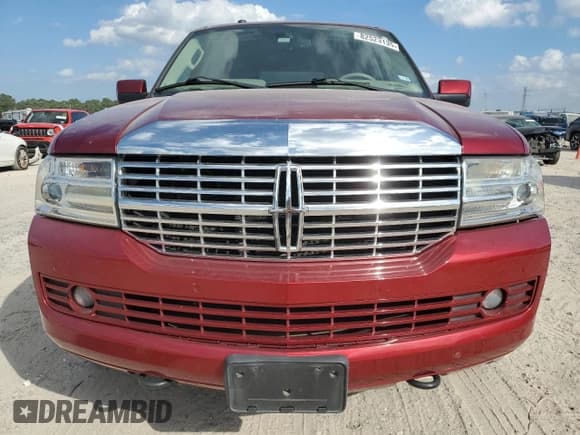 ✅ 2013 Lincoln Navigator • VIN: 5LMJJ2H59DEL05978 • Lot: 82523135. Wystawiony na Copart z przebiegiem 88 356 mil. Bezpłatny archiwum sprzedaży aukcyjnych z USA i szczegółowy raport historii pojazdu na DreamBid. Zdjęcie 5.