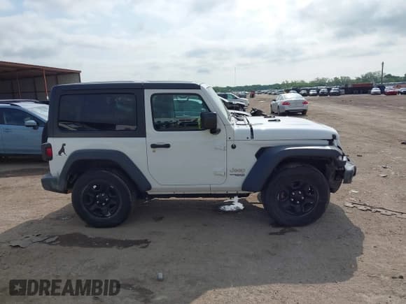 ✅ 2018 Jeep Wrangler Sport • VIN: 1C4GJXAN1JW293503 • Лот: 42121668. Опубликован ранее на IAAI с пробегом 40 545 миль. Бесплатный доступ к архиву аукционных продаж из США и подробный отчёт об истории автомобиля на DreamBid. Изображение 13.