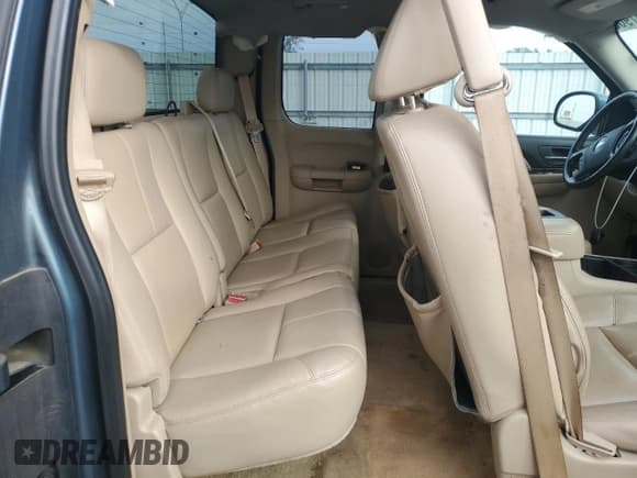 ✅ 2008 Chevrolet Silverado 1500 LTZ • VIN: 1GCEK19J48E185394 • Lot: 82357965. Listed on Copart with 273,875 mi. Free auction sales archive from the USA and detailed vehicle history report at DreamBid. Image 10.