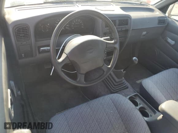 ✅ 1996 Nissan Frontier XE • VIN: 1N6SD16S4TC368953 • Лот: 55418525. Опубликован ранее на Copart с пробегом 88 614 миль. Бесплатный доступ к архиву аукционных продаж из США и подробный отчёт об истории автомобиля на DreamBid. Изображение 8.