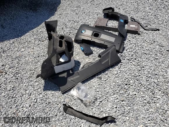 ✅ 2009 BMW 1 Series 135i • VIN: WBAUN93509VK41116 • Лот: 51443875. Опубликован ранее на Copart с пробегом 67 257 миль. Бесплатный доступ к архиву аукционных продаж из США и подробный отчёт об истории автомобиля на DreamBid. Изображение 12.